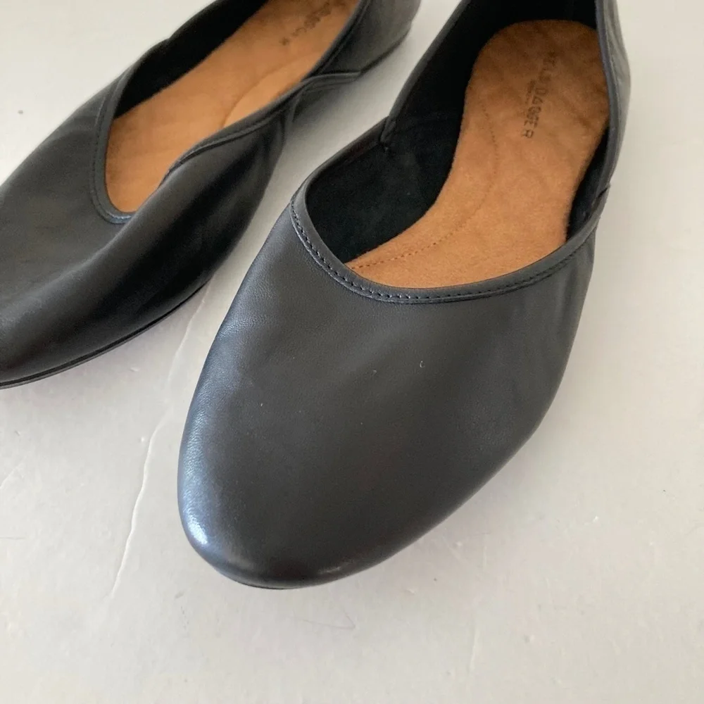 NWOT Kelsi Dagger Anthropologie Painter Black Leather Flats Sz 7.5